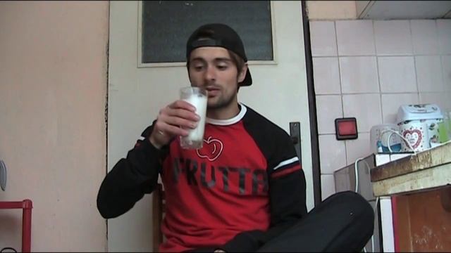 Шоколадов шейк с оризово мляко смотреть онлайн