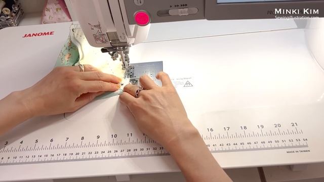 Fabric Pumpkin Trio | How to make Pumpkin using fabric | Forgotten Memories fabric | Beginner Sewin смотреть онлайн