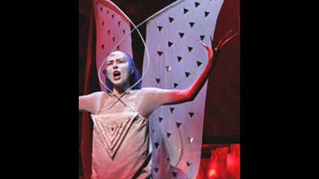 The Queen of the Night(Der Holle Rache)-Erika Miklosa(live) смотреть онлайн