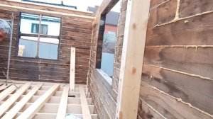 ВЫРАВНИВАНИЕ СТЕН В ДЕРЕВЯННОМ ДОМЕ. Реконструкция дома из бруса  8.20 НА 9.30 часть 5