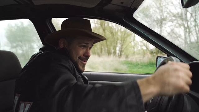 Je Suce La LAMBORGHINI Dans Les Champs ! (gitanerie)