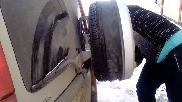 ЛАДА ЛАРГУС ЗАЩИТНЫЙ КОЛПАК ЧЕХОЛ С НАДПИСЬЮ LARGUS R15 ДЛЯ ПОВОРОТНОГО КРОНШТЕЙНА КРЕПЛЕНИЯ смотреть онлайн