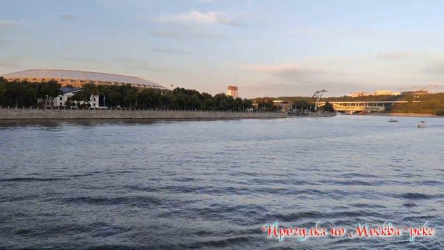 Moscow. a walk along the river. Прогулка по Москва-реке. смотреть онлайн