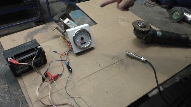 Датчик тахометра для дизельного и бензинового двигателя (на маховик) смотреть онлайн