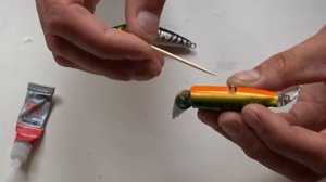 Как и Зачем Проклеивать Петли на недорогих  китайских воблерах?