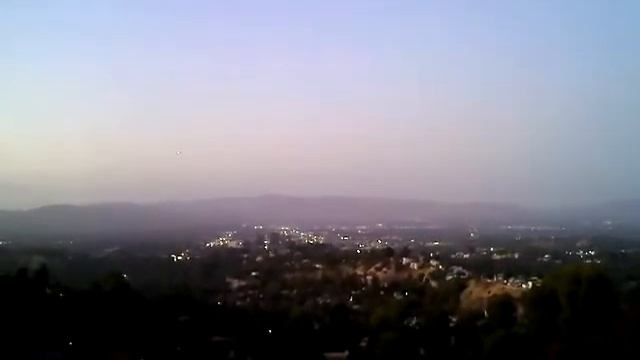 San Fernando Valley on top of a mountain смотреть онлайн