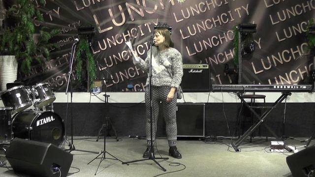 Полина Серебрянцева. Свободный микрофон №6. 8 февраля 2022. Выступления гостей смотреть онлайн