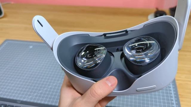 4 Accessoires INDISPENSABLES pour Oculus Quest 2 ! смотреть онлайн