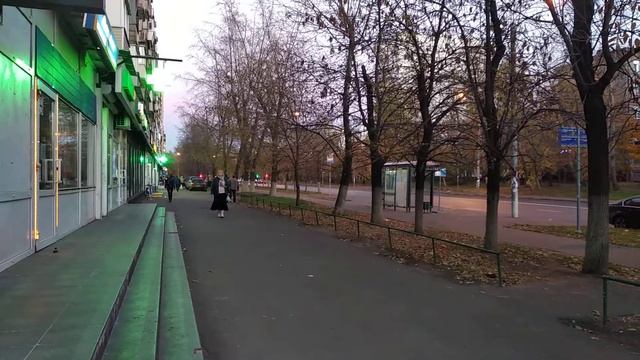 17:30, вторник, 16 октября 2018 (стрит-ритейл: ул.Юных Ленинцев, 3) смотреть онлайн