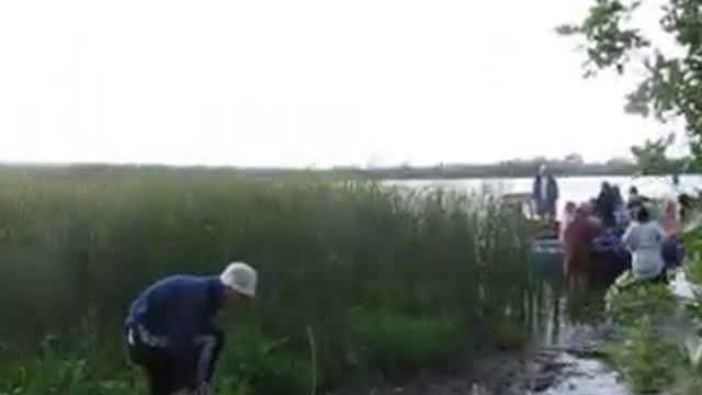 Фестиваль "Подсолнух" 2011 под Саратовом, встреча лодки смотреть онлайн