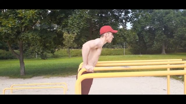 ОТЖИМАНИЯ НА БРУСЬЯХ ( На максимум ) смотреть онлайн