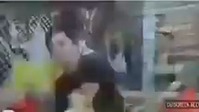 Чыпалак балбан Бек Борбиевдин ырын жаңы форматта ырдап чыкты смотреть онлайн