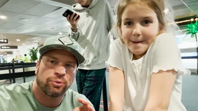 SURPRISE VACATION | SURPRISING OUR KIDS WITH A WEEK LONG VACATION TO THE HAPPIEST PLACE ON EARTH смотреть онлайн