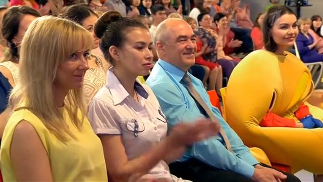 Сладкие парочки. Хлеб с огурцом смотреть онлайн