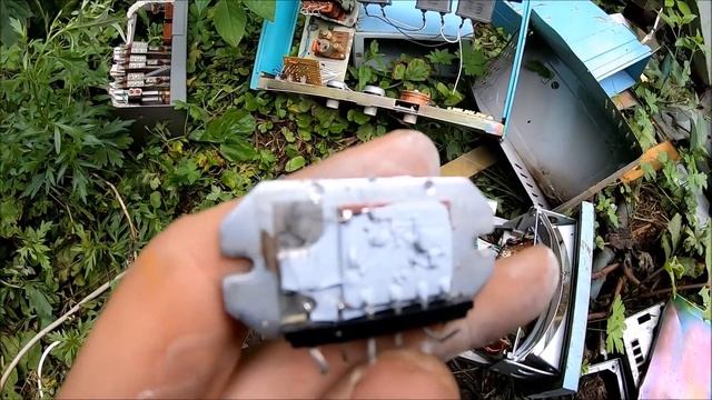 СУПЕР СТАЛК часть 4!!! Находки на свалке измерительных приборов! Много меди!!! Радио свалка!!!