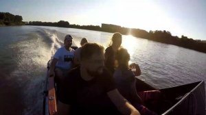 Крым лодка после глобальной реставрацией под мотором Mercuri 40 л.с.