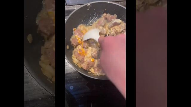 Готовим быстро и вкусно Печень Свиньи. Заодно и посмотрим как выглядит самый тот орган . смотреть онлайн