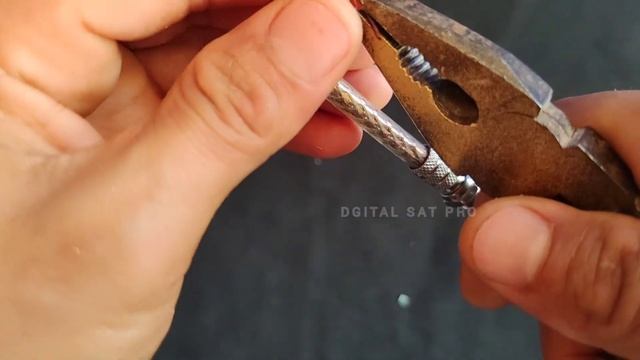 turning your 3 way splitter into a powerful TV antenna смотреть онлайн