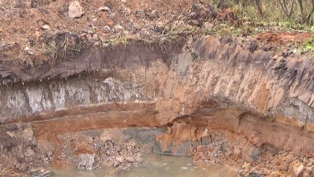 3 этап-Расчищаем пруд от вырытого грунта.