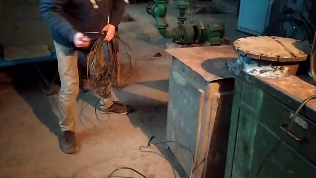 Какой длины можно использовать сварочные кабеля . #Тест сварочного инвертора на 35-ти метрах 16 мм2. смотреть онлайн