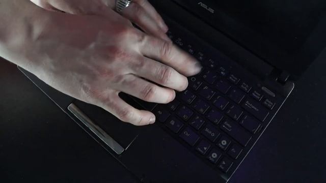 ЭКСКЛЮЗИВ: НОВАЯ АНТИСТРЕСС ИГРУШКА. ТАКОГО НЕ КУПИШЬ В ДНС #антистресс #ноутбук #эксклюзив #техник смотреть онлайн