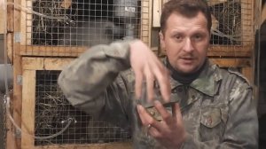 Супер дешёвая бункерная кормушка для кроликов!!!Кролиководство в гараже.