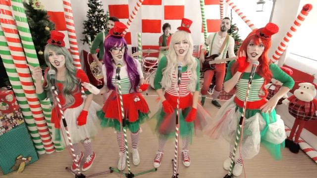 Broken Peach - Santa Claus Is Coming To Town (Christmas Special)