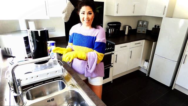 How to CLEAN YOUR KITCHEN SINK, Sink Cleaning Secrets! ( Hayley's Help) смотреть онлайн