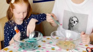 КАРАМЕЛЬ в БУТЫЛКЕ или съедобный СЛАЙМ - ТЯНУЧКА! Как сделать КОНФЕТУ в бутылке рецепт \\умытые мыш