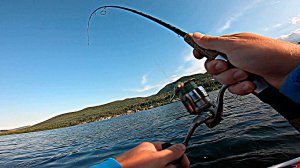 ЛОВЛЯ ХАРИУСА НА ЕНИСЕЕ В КРАСНОЯРСКЕ С ЛОДКИ