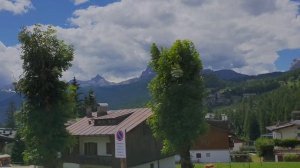 Италия как живут итальянцы в горах Доломиты.Кортина Д'Ампеццо летом