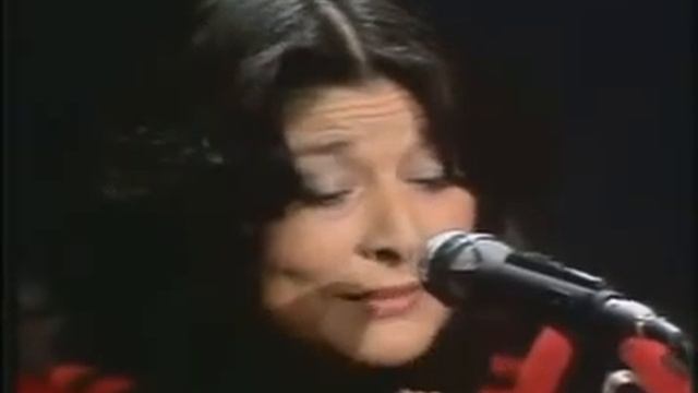 Mercedes Sosa - Gracias A La Vida.avi смотреть онлайн