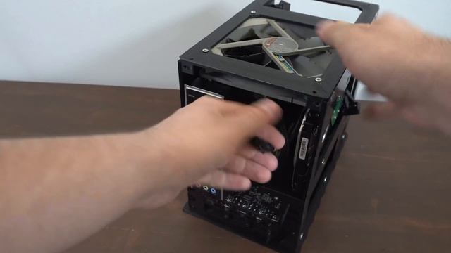 CLEAN CUSTOM MINI ITX PC CASE BUILD | 3D Printed смотреть онлайн