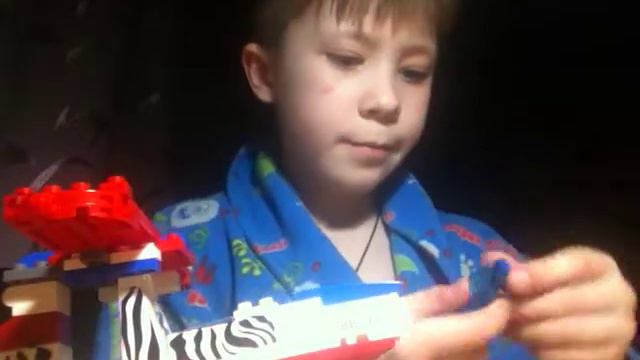 Сборка конструкторов! Самолет, пальма и оградка. Lego смотреть онлайн