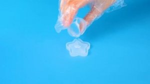 Be TrenDIY создай брелок-шейкер из эпоксидной смолы