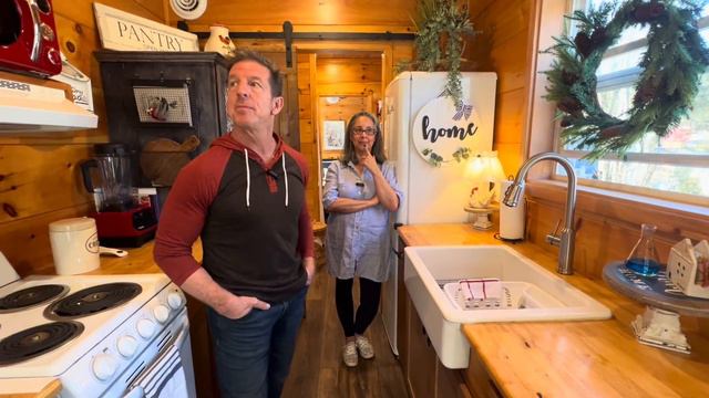 Beautiful Incredible Container Tiny Home 8’x40’ in our Forest Community 🖤🏡 смотреть онлайн