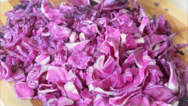 Как приготовить натуральные красители для яиц. Готовимся к Пасхе! смотреть онлайн