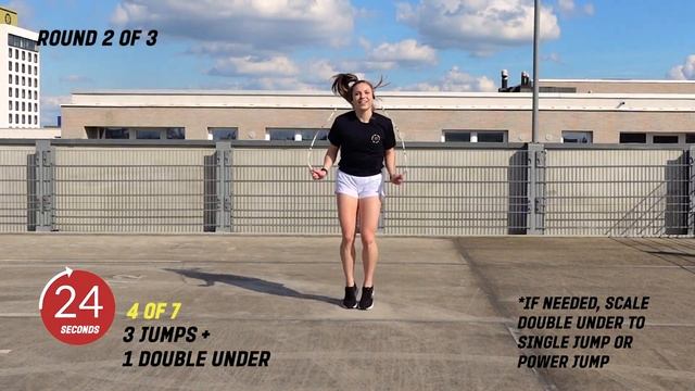 12 MINUTE EXPLOSIVE LOWER BODY JUMP ROPE // TRAIN with TORI BOGGS смотреть онлайн