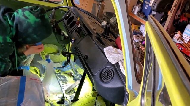 Volkswagen t2 75 floor painting #vanlife #vwbus #homeonwheels #vanlifecommunity #buslife смотреть онлайн