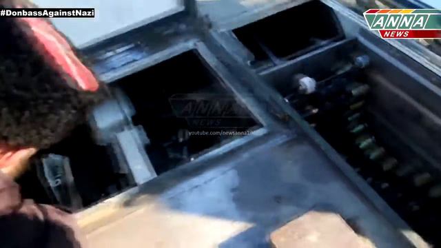 28.10.2014 Ukrainian BTR 4E. Bakhmutka roadway. Lugansk. смотреть онлайн