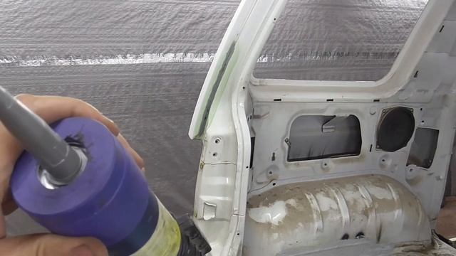 Mitsubishi Pajero Junior, герметик и грунт. смотреть онлайн