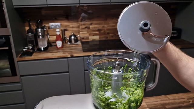 Kenwood High-Speed food processor attachment - cabbage, cucumber and radish salad with green onions смотреть онлайн