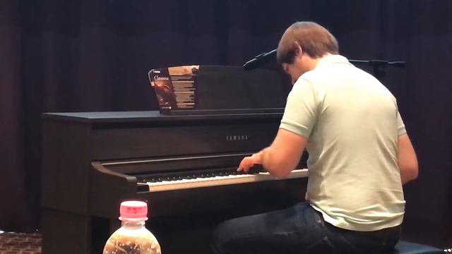 Yamaha CLP-675 смотреть онлайн