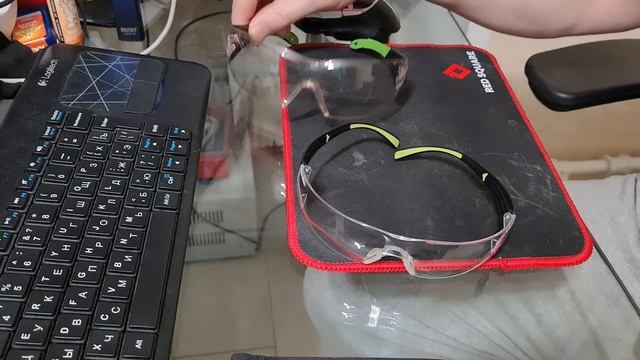 Защитные очки Uvex и 3М SecureFit смотреть онлайн