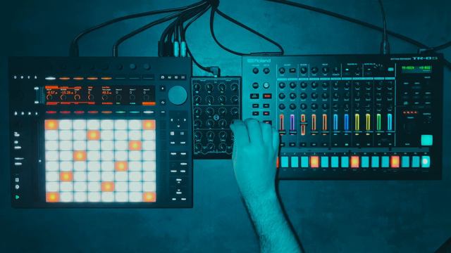 Ableton Push 3 Standalone | Improvised Techno Jam | TR8-S | Faderfox PC4 смотреть онлайн