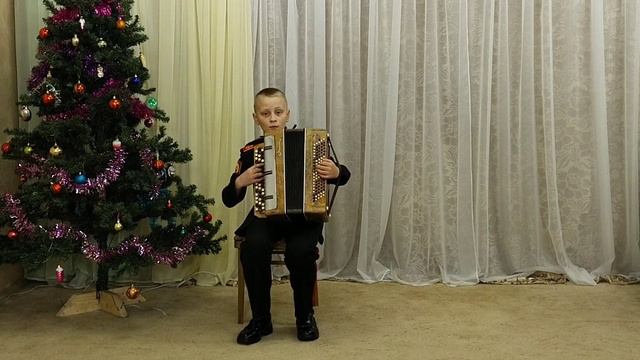Горбунов Матвей. Муз. А.Пахмутовой "Старый клён" смотреть онлайн