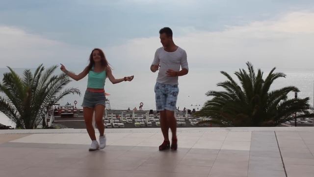 Zumba - Johnny Clegg & Savuka – Dela (Katerina & Maksim) смотреть онлайн