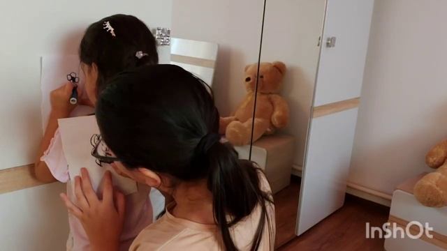 ПОЙМИ И НАРИСУЙ то, что я изобразила на твоей спине Челлендж С СЕСТРЁНКОЙ? смотреть онлайн