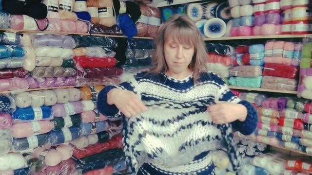 Новый свитер с капюшоном смотреть онлайн