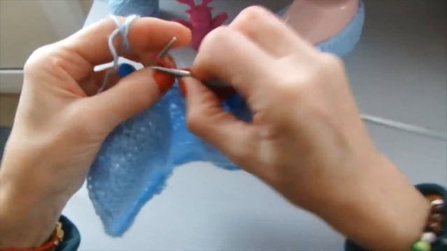 МК НАРЯДНЫЕ СЛЕДОЧКИ ТАПОЧКИ НА 2 СПИЦАХ ОДНИМ ПОЛОТНОМ УЗОР БЫСТРО ЛЕГКО "HELEN"! | HONEY AND ANA смотреть онлайн